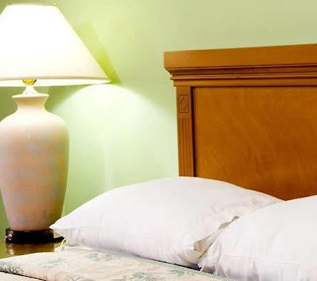 Shut Eye Hotel Alexander Экстерьер фото